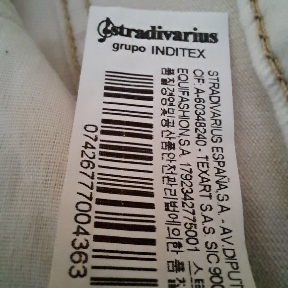 STRADIVARIUS NWT 2 TONES MOM FIT jeans denim Sz 4 or 26 waist MADE IN MOROCCO - Picture 13 of 13